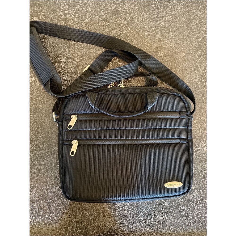 Samsonite Black Men's Messenger Crossbody Bag travel bag medium sized